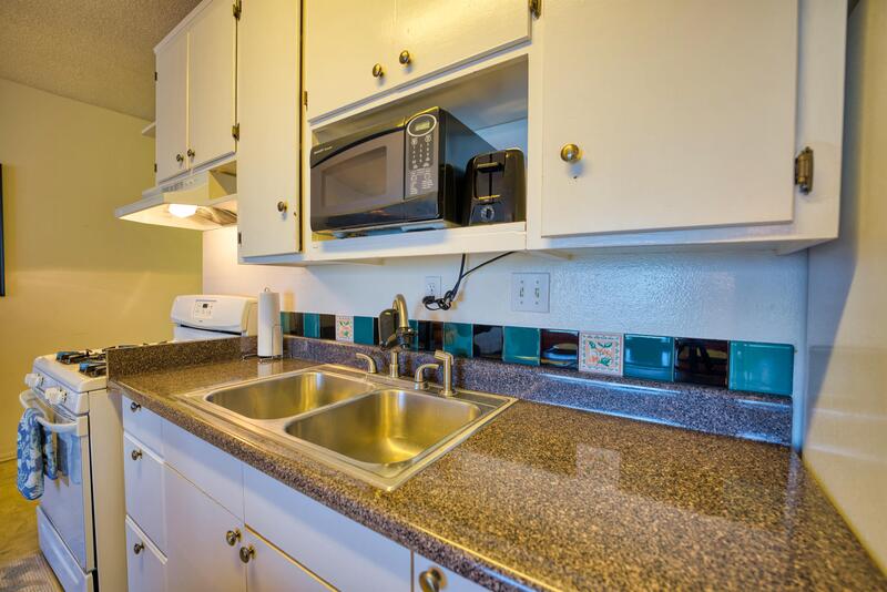 Hilo Condo: 355 Kalanianaole Avenue