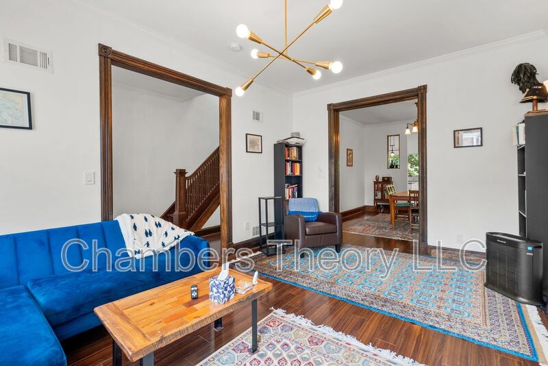 Washington House: 3532 Warder St NW