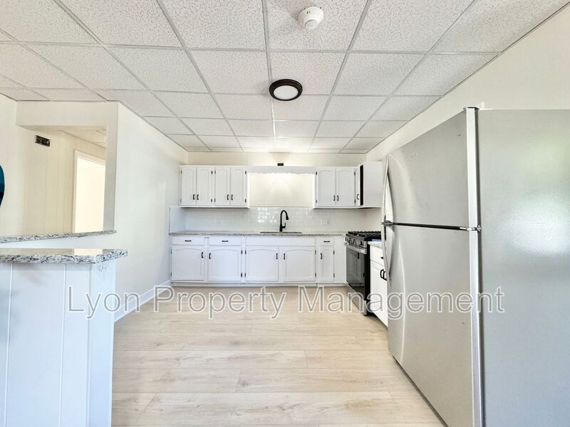 Pawtucket Condo: 193 Summit Street