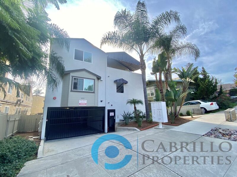 San Diego Condo: 2731 A Street