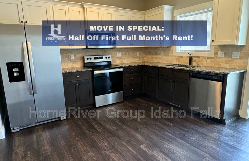 Idaho Falls Condo: 660 S Saturn Ave