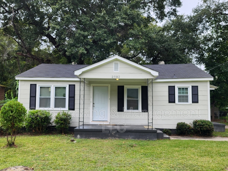 Columbus House: 2502 Heard Street