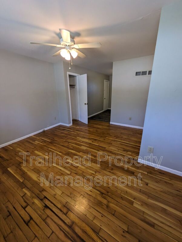 Sugar Creek House: 110 S High Street