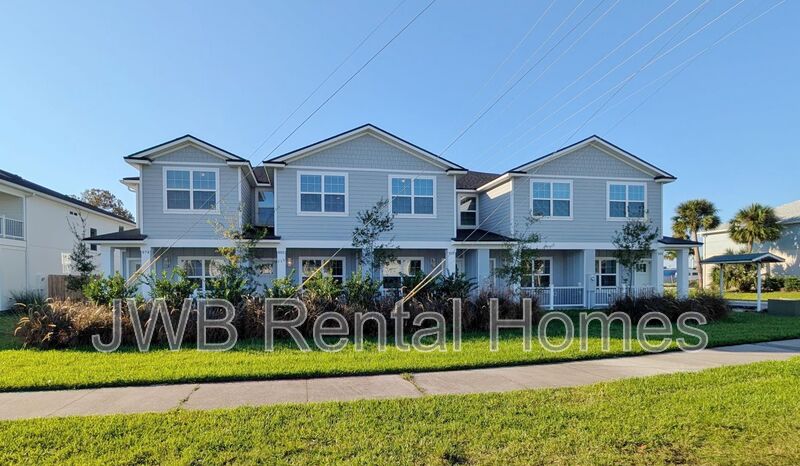 Jacksonville Beach Townhome: 850 5th Ave S