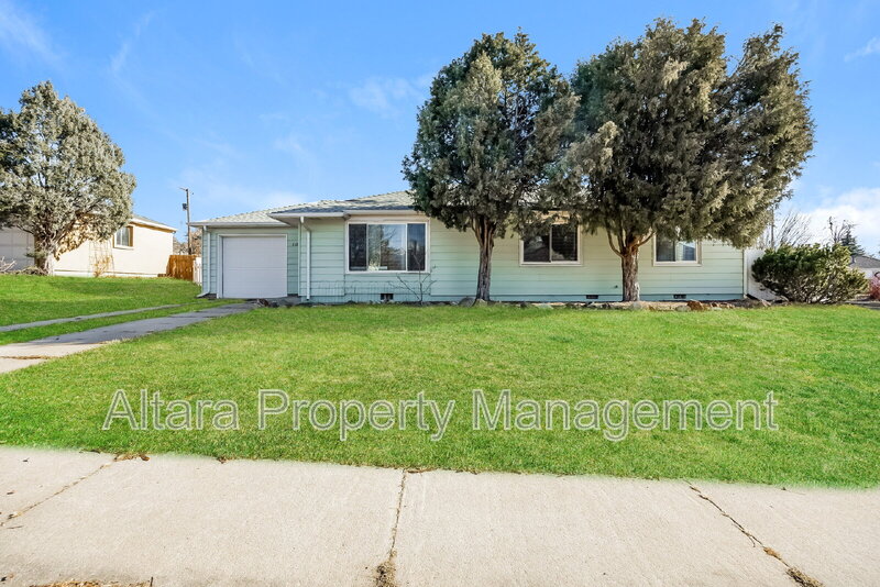 Colorado Springs House: 2123 Robin Drive