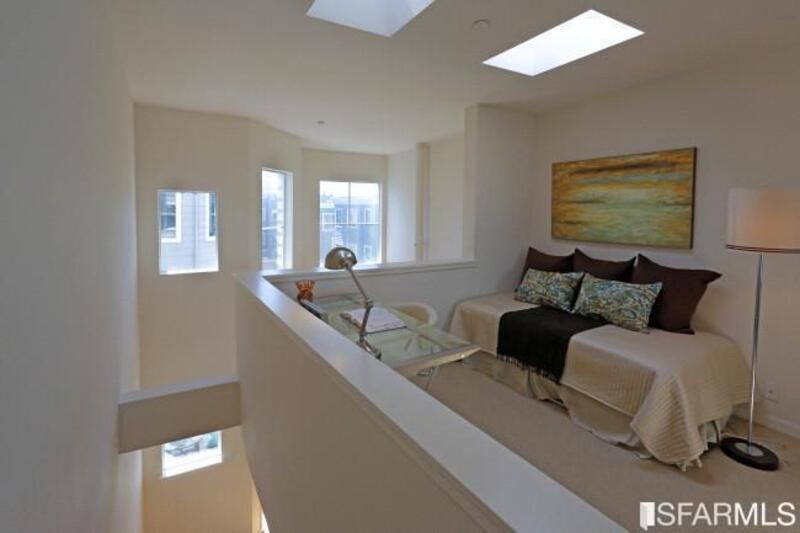 San Francisco Townhome: 18 Jennifer Place