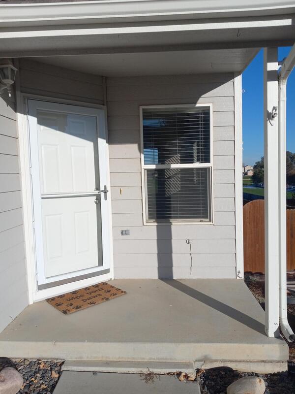 Request a Viewing for 411 Lilac Avenue Tenant Turner