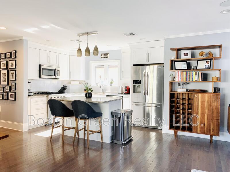 Somerville House: 14 Wilson Avenue