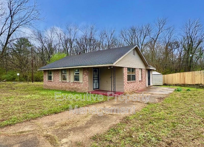 Birmingham House: 1721 Collier Drive