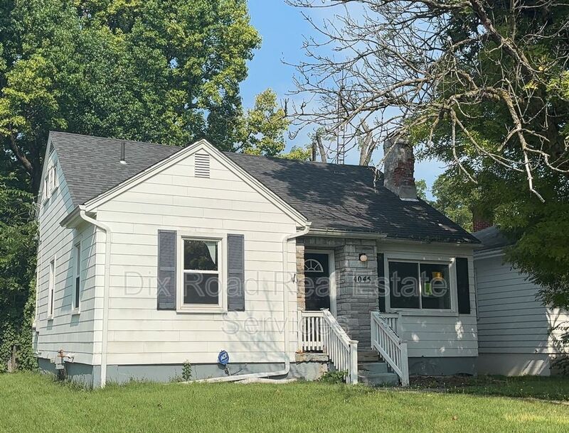 Dayton House: 4045 Old Riverside Drive