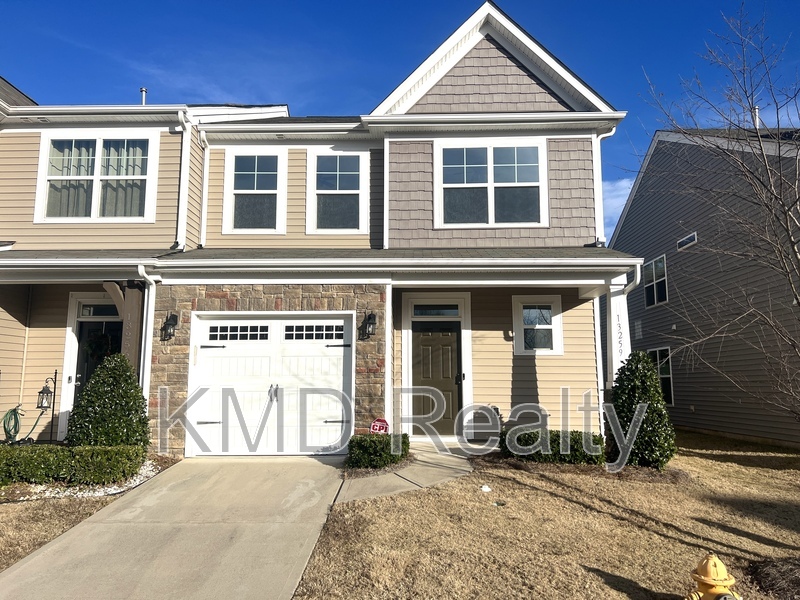 Charlotte Townhome: 13259 Savannah Point Drive