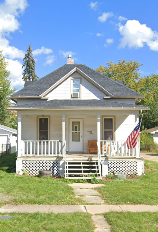 Neenah House: 419 Fifth St