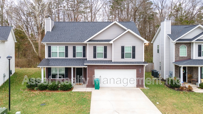 Knoxville House: 5913 Rain Cloud Road