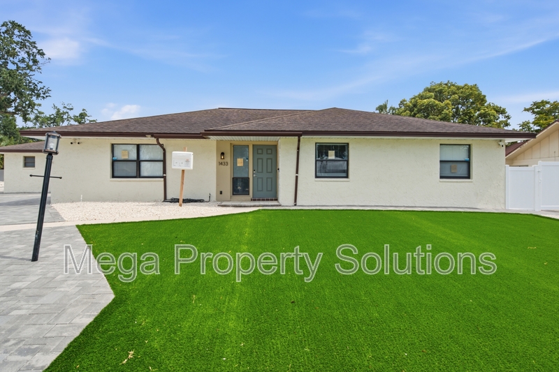 Lakeland House: 1433 Ellison Lane