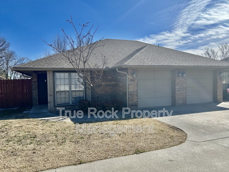 Ada House: 1412 South Mississippi Avenue