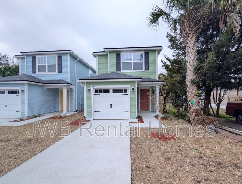 Jacksonville House: 8445 Free Ave