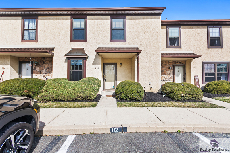 Request a Viewing for 214 Allens Lane Tenant Turner