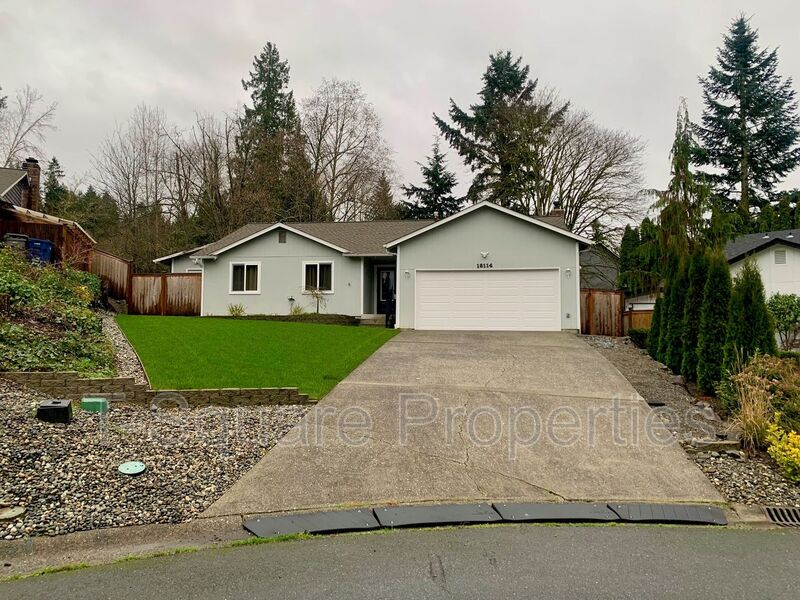 Woodinville House: 18114 145th Pl NE