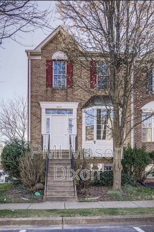 Crofton Townhome: 2301 Montauk Dr