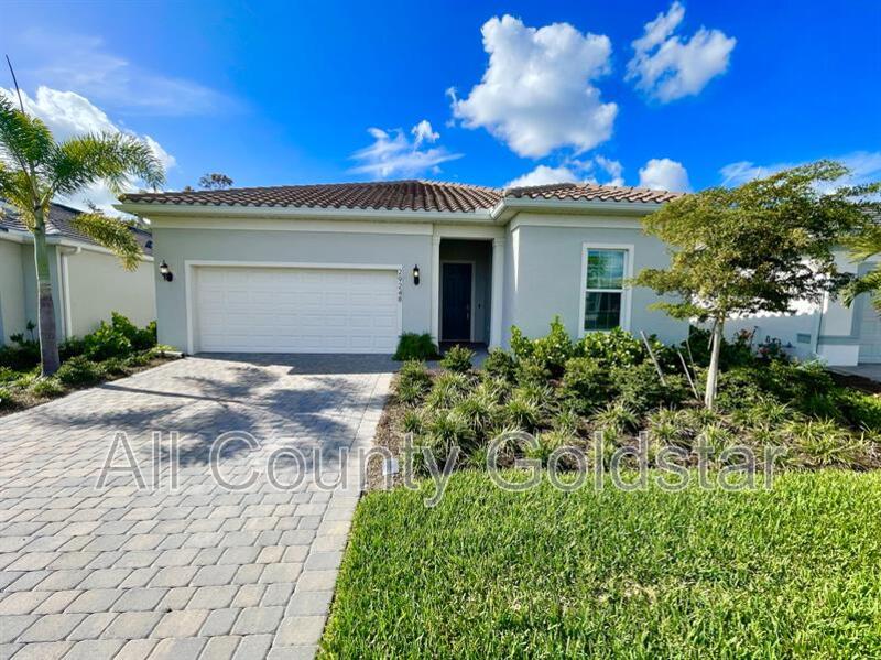 Englewood House: 29248 Coral Harbour Dr