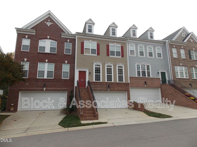 Raleigh House: 4008 Abbey Park Way