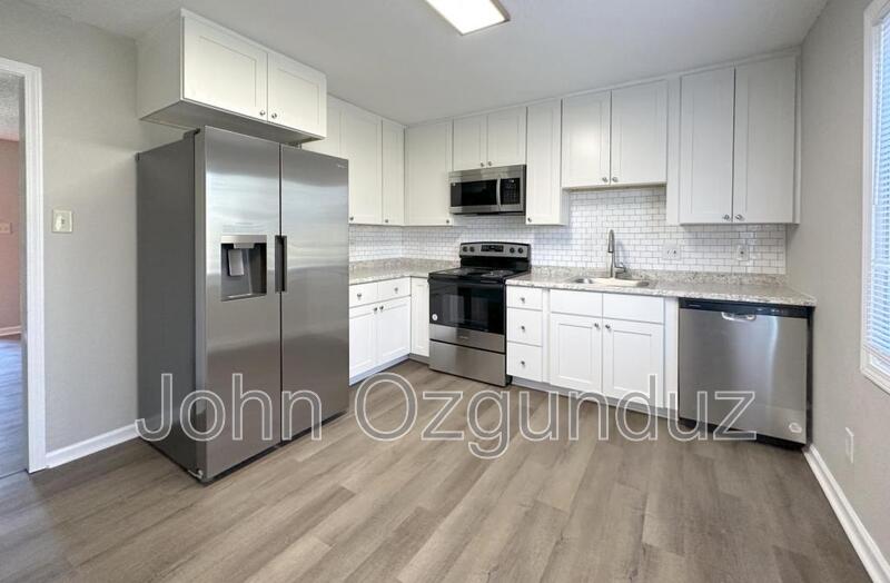 Raleigh House: 813 S Blount St