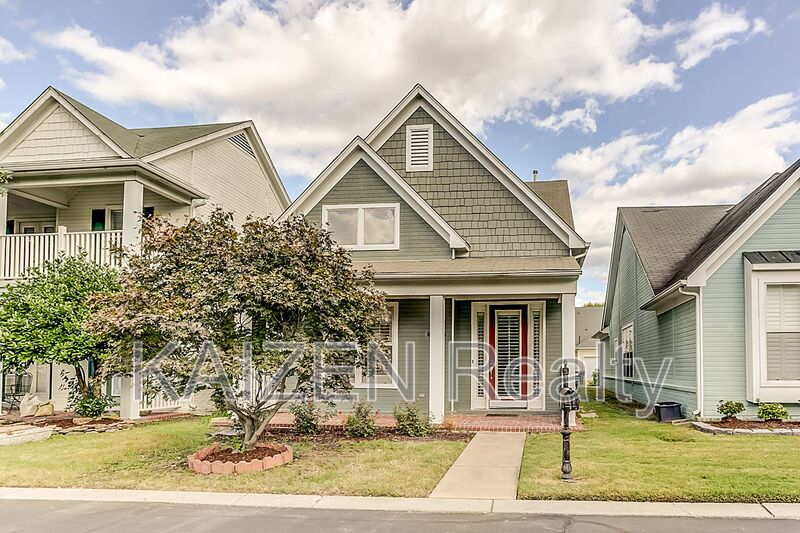 Memphis House: 1338 Harbor Park Dr