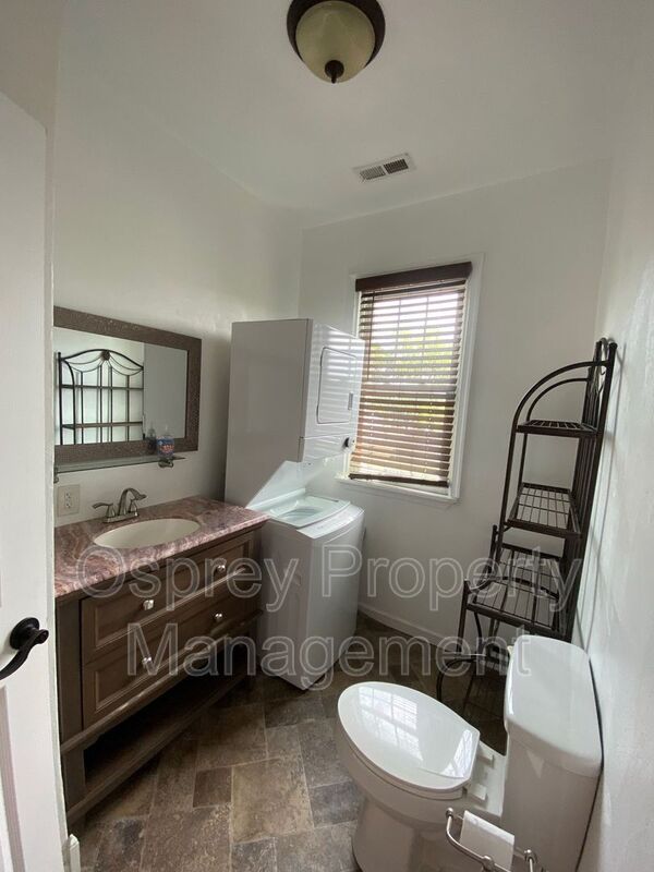 Introducing our spacious 3-bedroom, 1.5-bathroom 