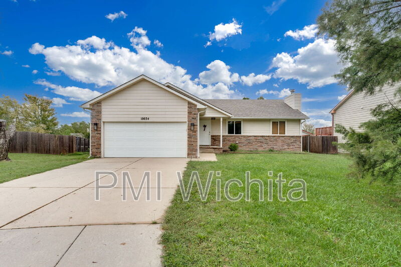 Wichita House: 10034 East Bayley Court