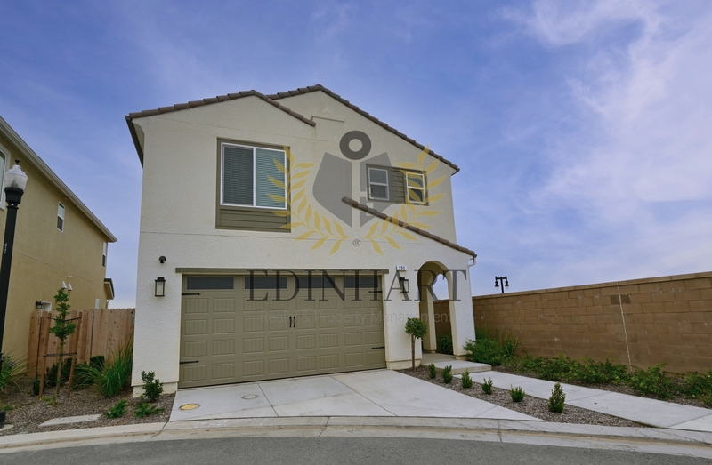 Madera House: 231 Nabors Drive South