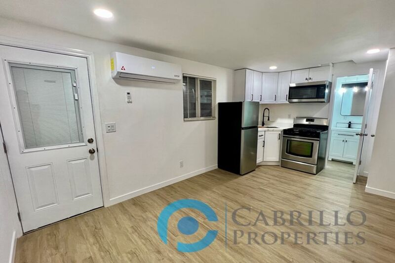 San Diego House: 1580 Parrot Street