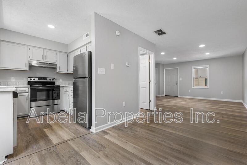 Bristol Condo: 2637 Highway 11 W