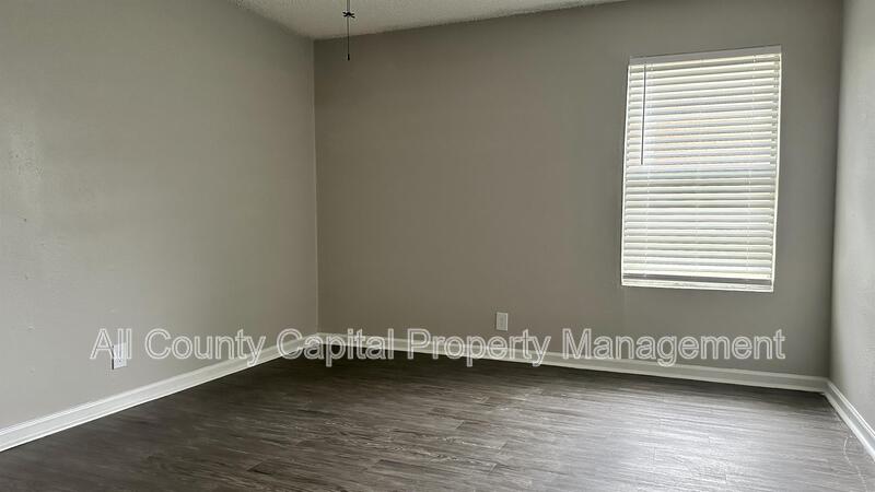 Rental Photo 3