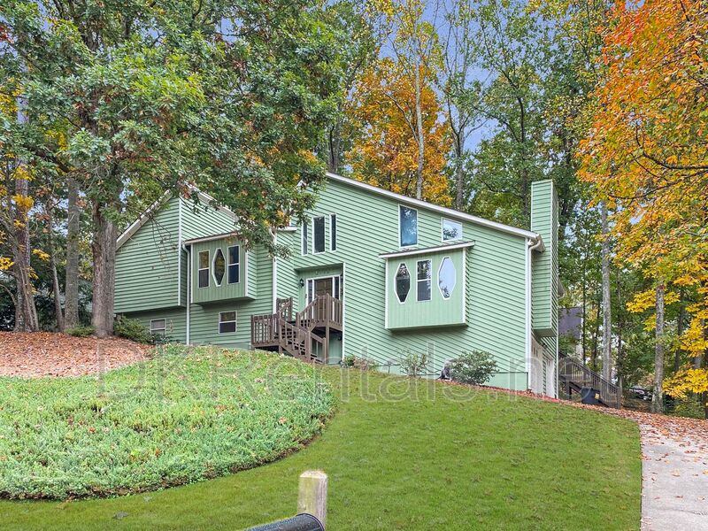 Marietta House: 2136 Clementine Drive