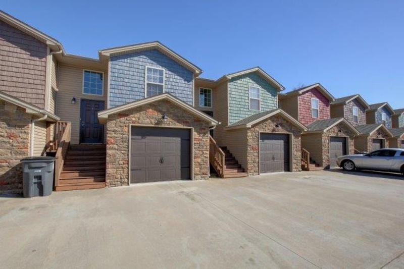 Clarksville Townhome: 1718-B Thistlewood Dr
