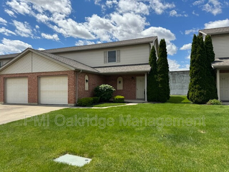 Troy Condo: 1580 Cheshire Rd