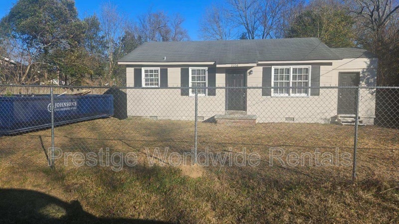 Columbus House: 2338 Banks Avenue