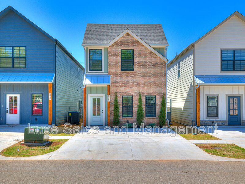 Edmond House: 612 W. 2nd Street Suite 100