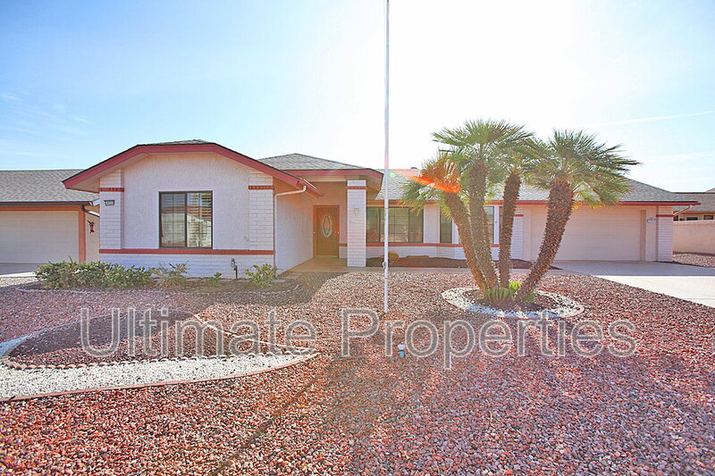 Sun City House: 14735 W Buttonwood Dr