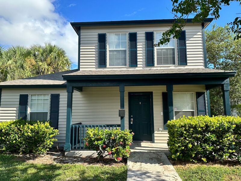 West Palm Beach Condo: 821 5th St