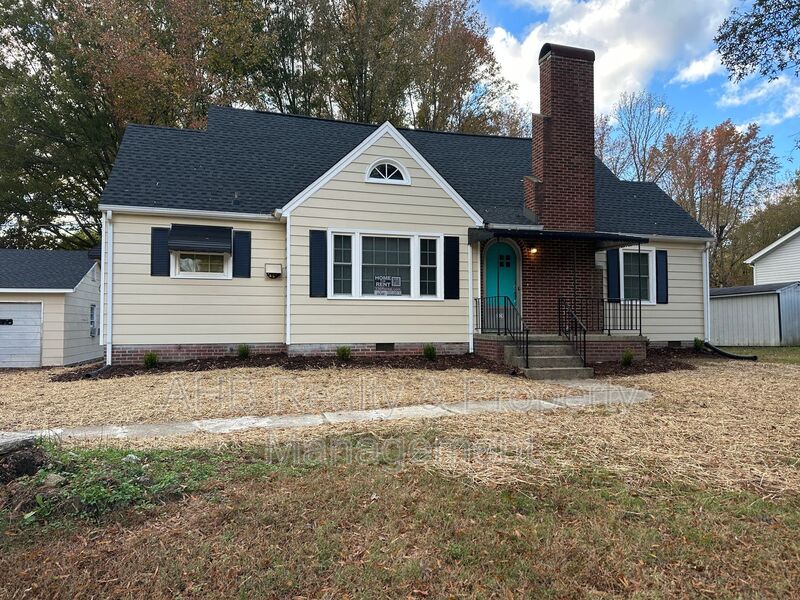 Burlington House: 528 Baldwin Rd