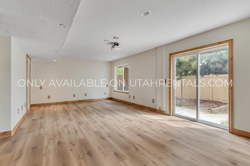 Lehi House: 3053 N Sage Loop B