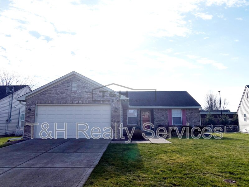 Pendleton House: 4 Village Parkway