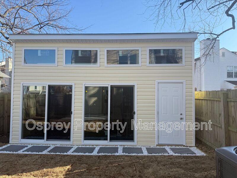 BeautifullyTownhome in Sought-After Indian Lakes * Ask Abut Our Zero Deposit* - Photo 16