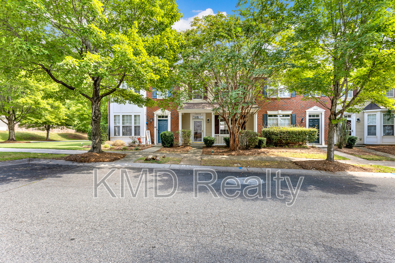 Huntersville Townhome: 13450 Delstone Drive