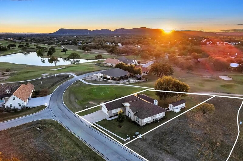 Kingsland House: 114 Friend's Wood Avenue