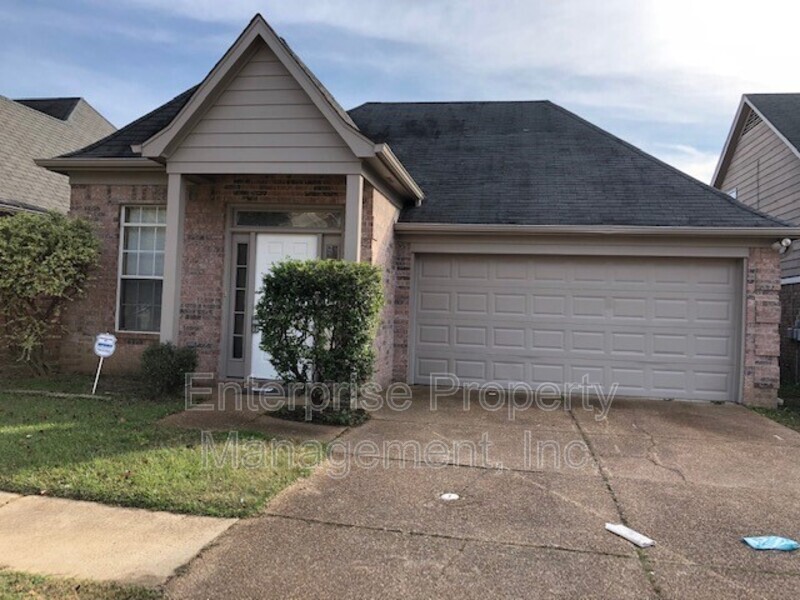 Cordova House: 6833 Kamali Avenue