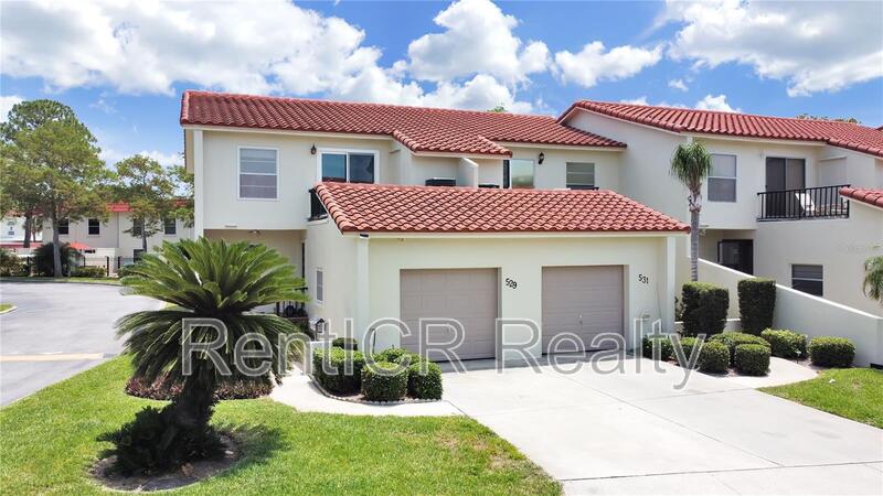Dunedin Townhome: 2700 Bayshore Boulevard Unit 529