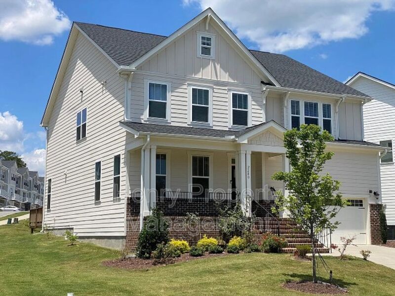 Apex House: 2280 Chattering Lory Lane