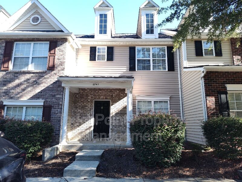 Charlotte Townhome: 8745 Wandering creek Way
